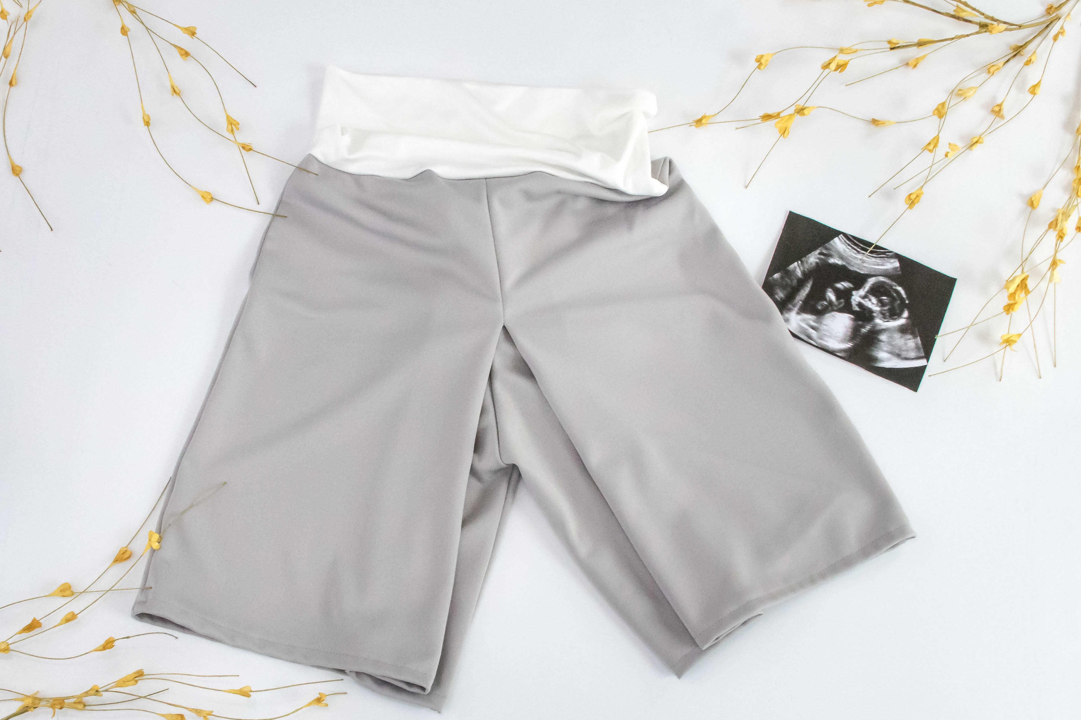 Maternity | Box Pleat Center (Winter Solids)